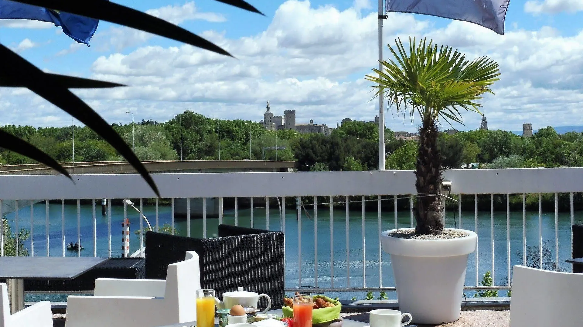 O'Cub Hotel Villeneuve-les-Avignon